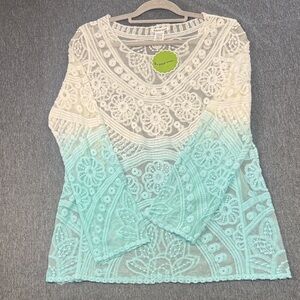 Breeze Ever Women's Long Sleeve Lace Top - White and Green
